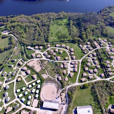 샬레 3 Au Calme Avec Piscine Chauffee Proche Du Jaunay - Fr-1-783-23 *