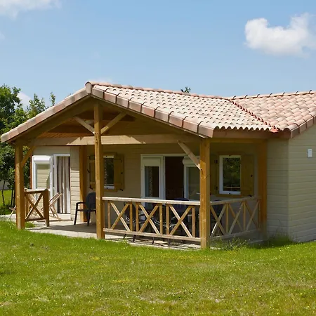 샬레 3 Au Calme Avec Piscine Chauffee Proche Du Jaunay - Fr-1-783-23 *